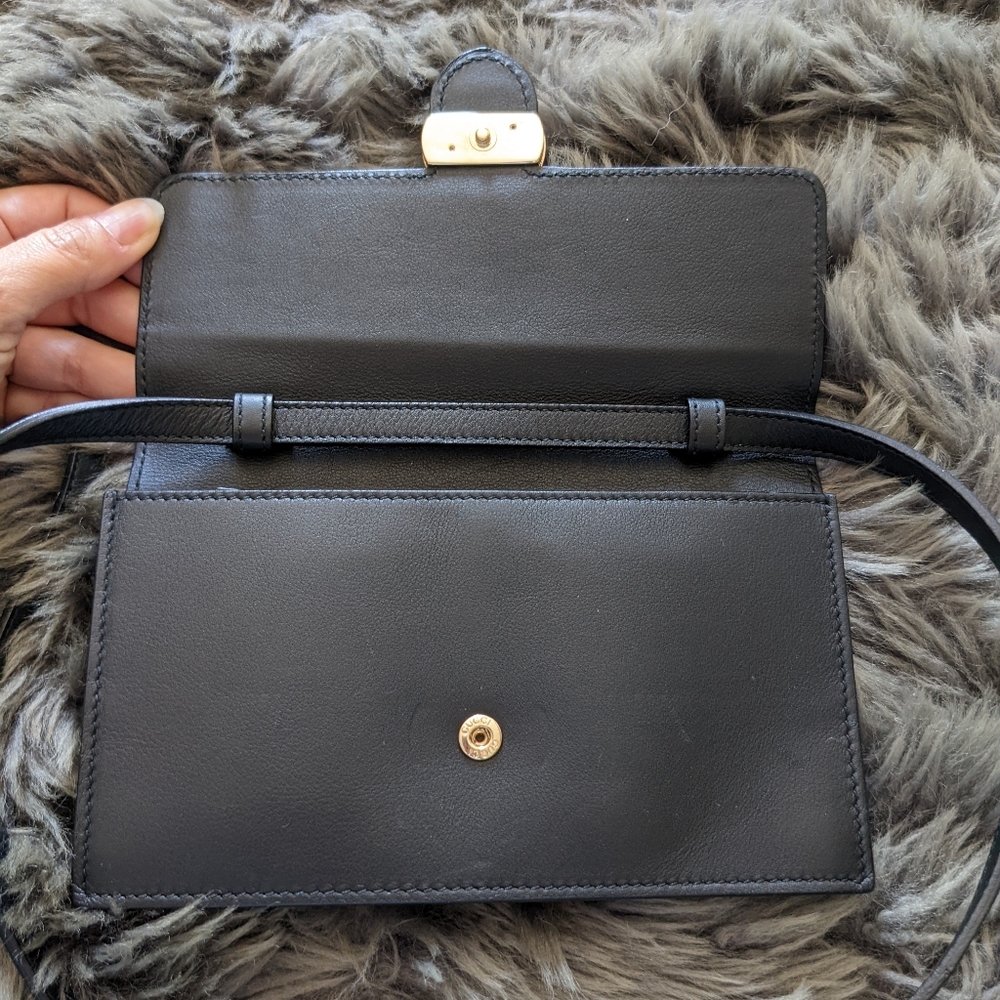Gucci Wallet On Chain. - Picture 2 of 13